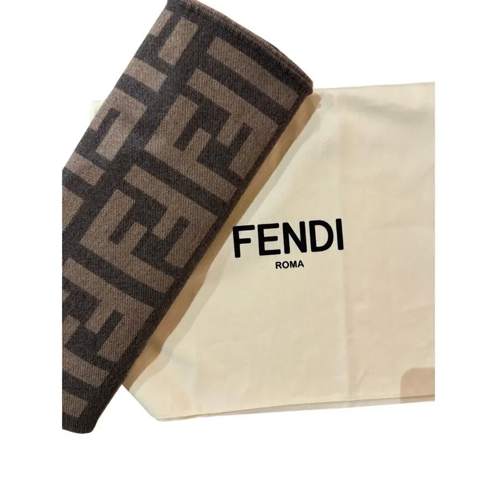 FENDI Gray & Sand Wool Silk FF Motif Scarf NWT Fringe Wrap 180x35cm (71x14in)